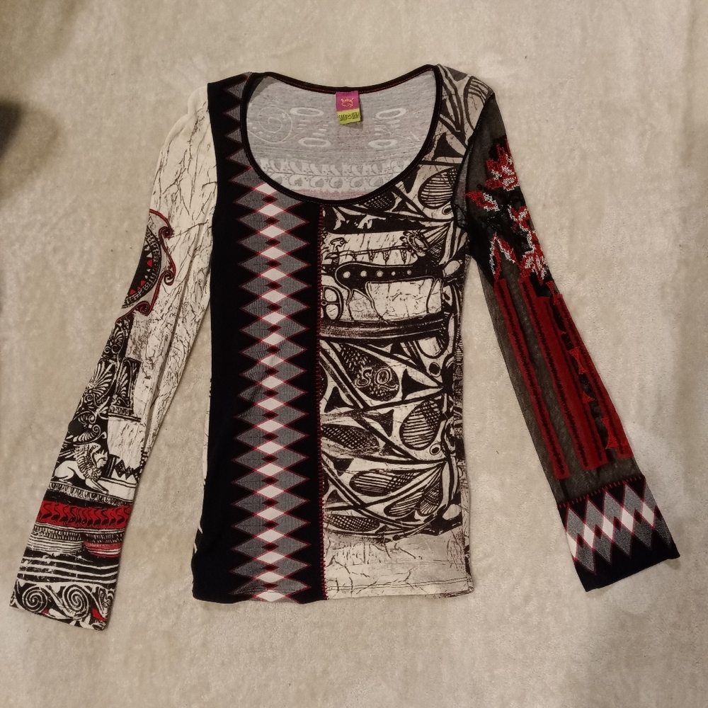 Save The Queen Artistic Black and Red Long Sleeve Top